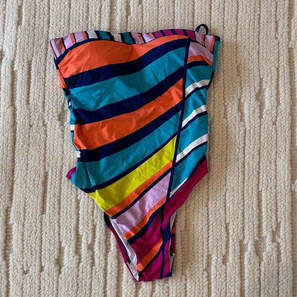 Trina Turk Multicolor Striped One Piece Swimsuit - Picture 1 of 4